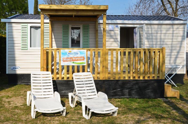 Happy Camp Mobile Homes In Domaine La Yole Camping Lodge Вальрас-Пляж Экстерьер фото